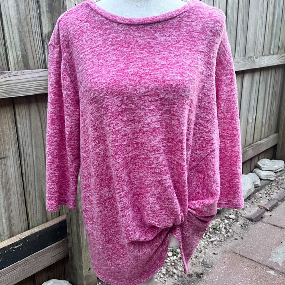 Botanique Size Small Pink Twist Hem Sweater with 3/4L Sleeves
